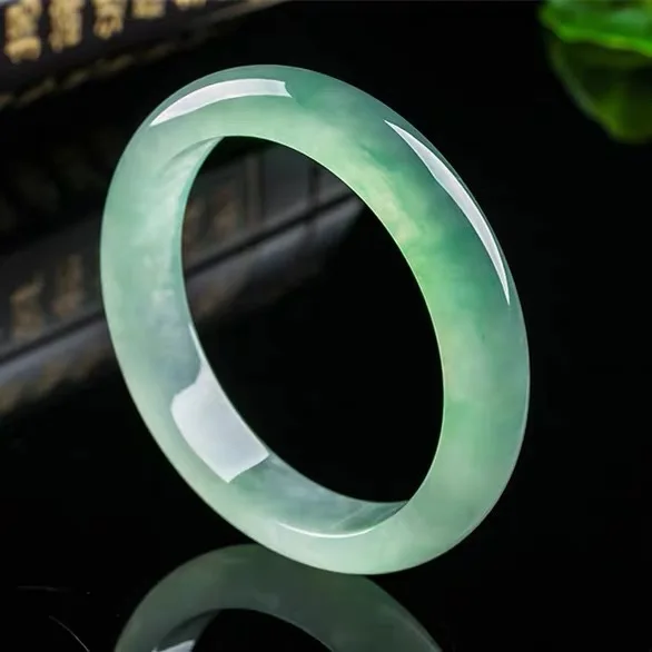 Natural Myanmar jadeite bracel - Coordinates Bracelet review and price